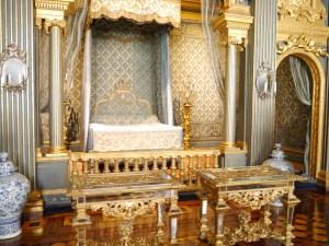 Royal bed - given birth in!