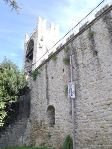 Piran is a member of the association of walled towns. A certain person, naming no names (J) had to come down as uncomfortable with heights. Did he really used to scale the Severn Bridge???