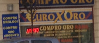 Every town has one. A pawn brokers; they take silver, gold diamonds and dental gold! Out Tuscany tour guide told us the Italians are about making sure they have the latest and could not possibly admit to having no money. I wonder how many of Granny's jewels have gone this way?