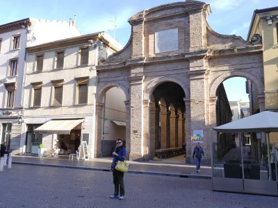 But then, also a dodgy geezer with my hand bag! In front of the Fish Market, built in the main square to denote the importance of fishing.