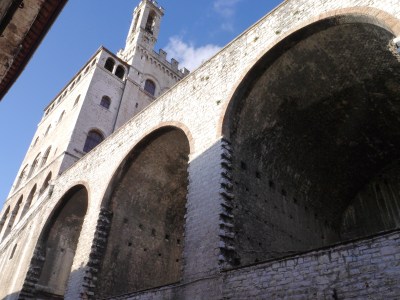 And this is what has held up the Piazza for hundreds of years