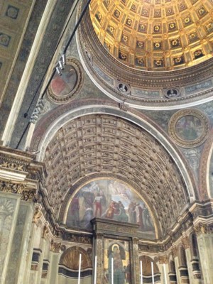This apse is actually only 90cm deep. The trompe d'ceil from the back of the church is really effective.