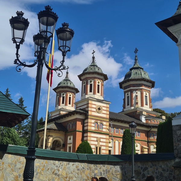 PHOTO 2022 09 30 14 16 13