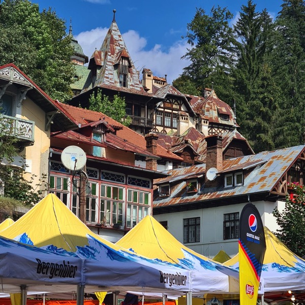 PHOTO 2022 09 30 14 16 21