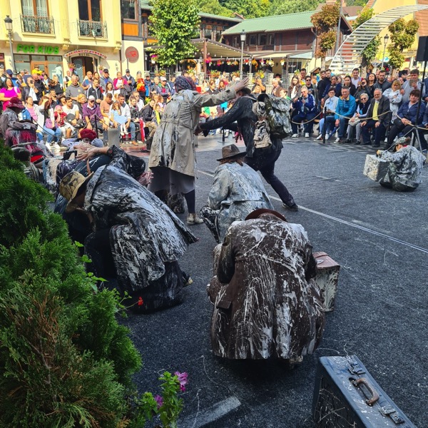 PHOTO 2022 09 30 14 16 23