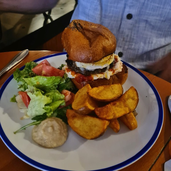 PHOTO 2022 09 30 14 38 55 2